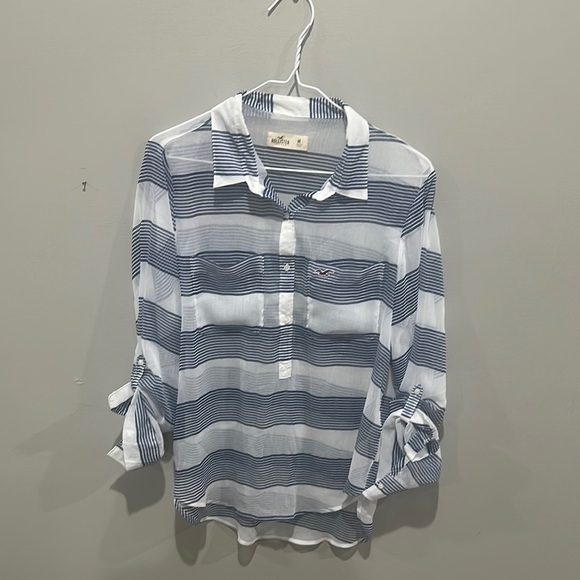 NWOT Hollister Blue and White Striped Button-Up Shirt size M - Picture 4 of 4